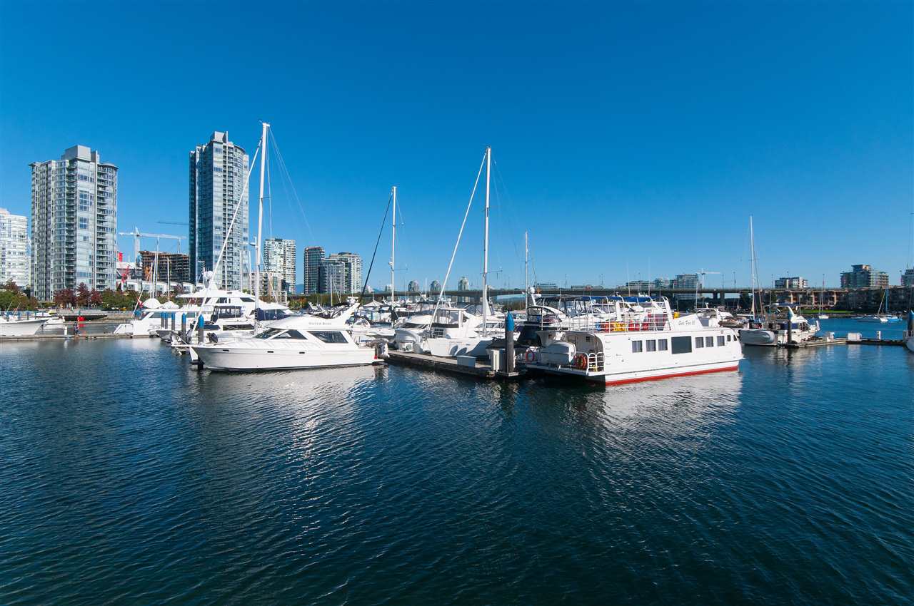 502 1228 MARINASIDE Crescent, Vancouver 6