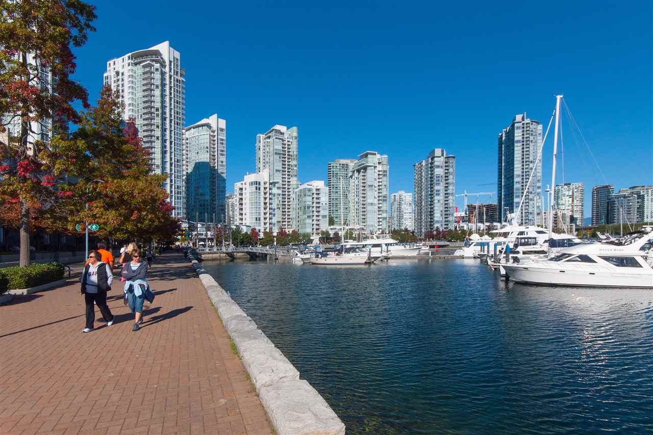 502 1228 MARINASIDE Crescent, Vancouver 14