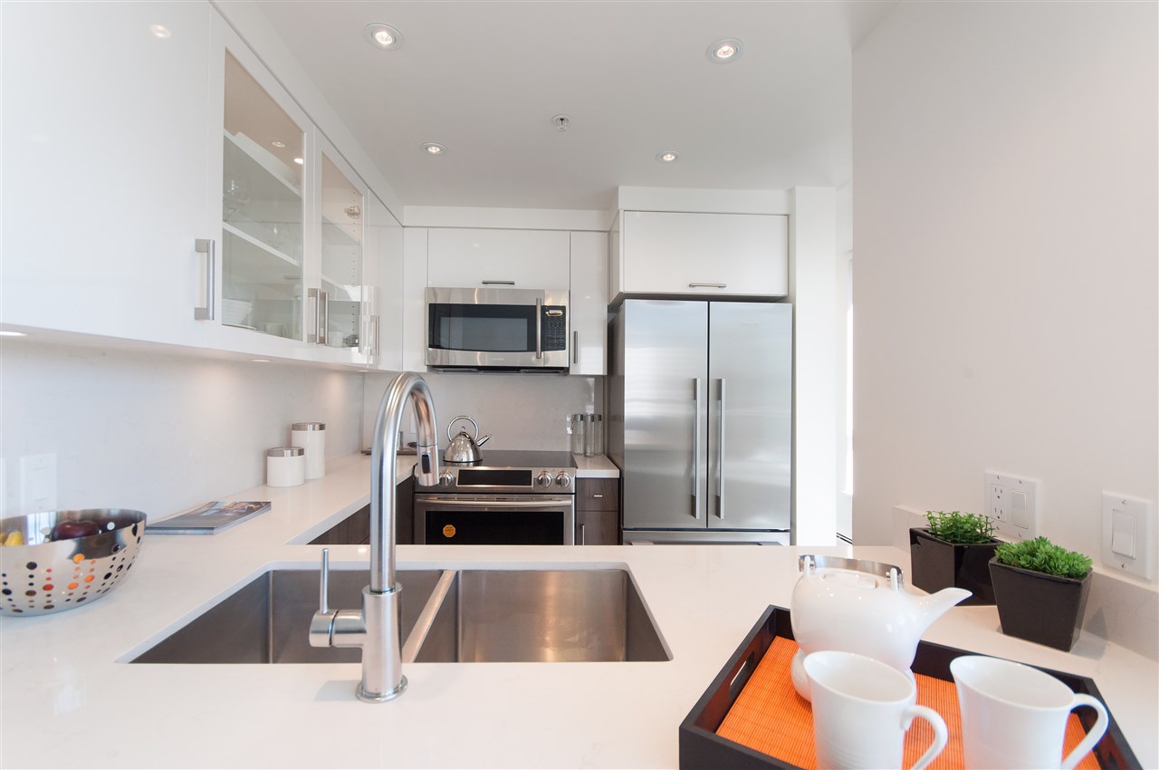 502 1228 MARINASIDE Crescent, Vancouver 19