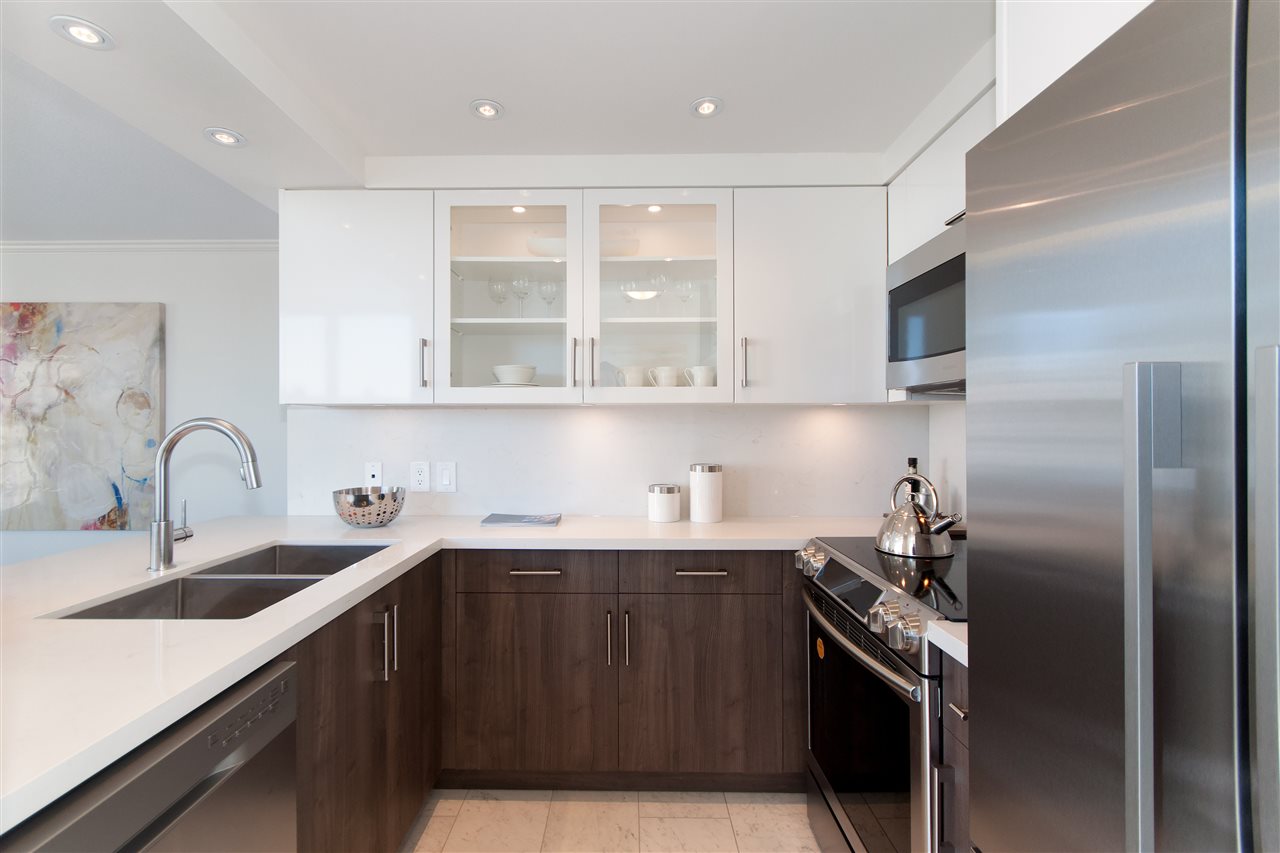 502 1228 MARINASIDE Crescent, Vancouver