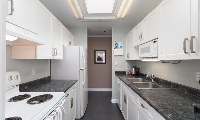 401-1147 Nelson Street, Vancouver, BC 13