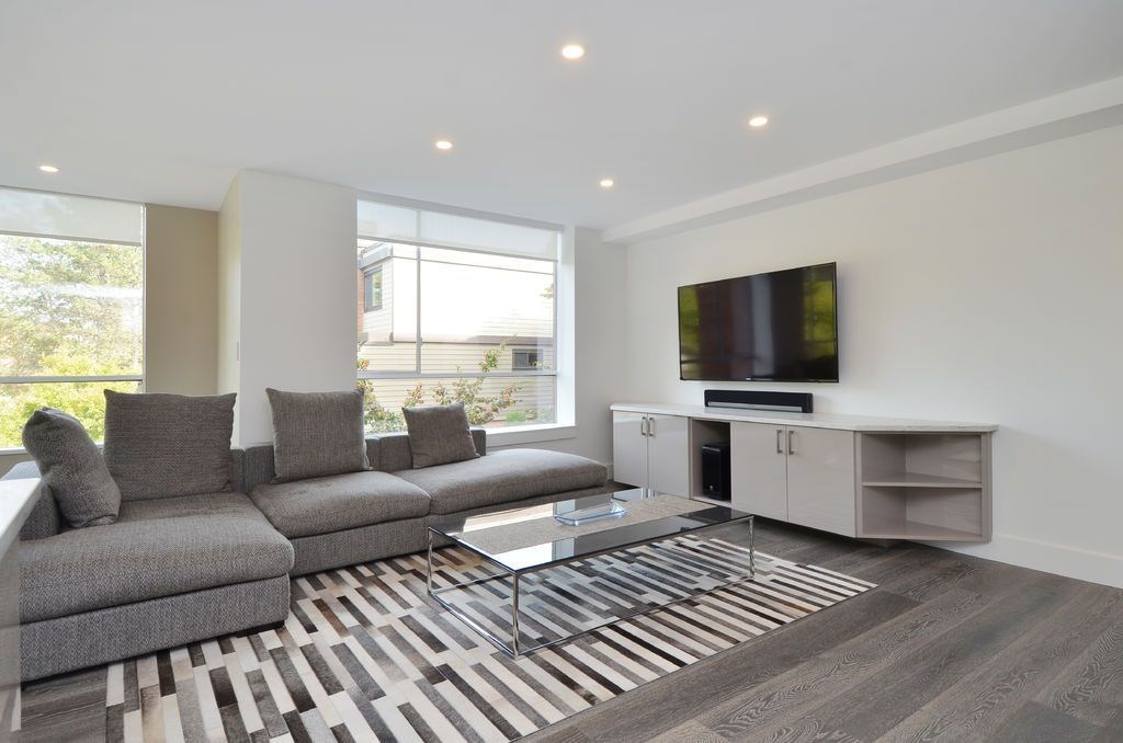 201 2140 BRIAR Avenue Vancouver 2