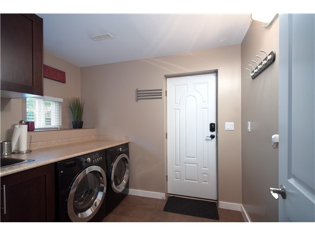 2590 NORCREST Court Burnaby 2