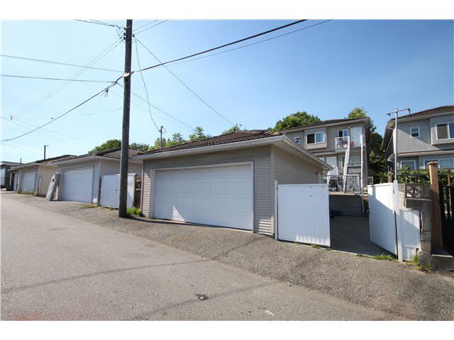 3376 E 8th Ave, Vancouver, BC 5