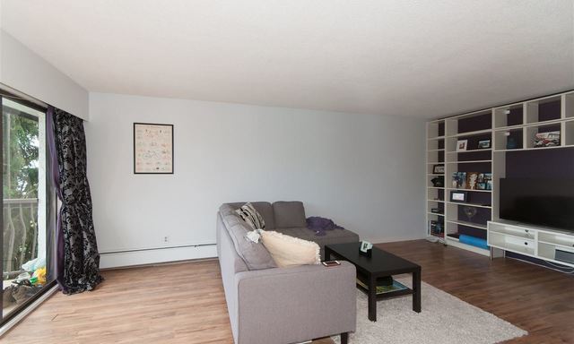 303-175 E 5th Street North Vancouver 7