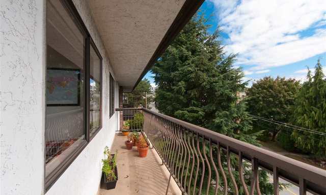 303-175 E 5th Street North Vancouver 16