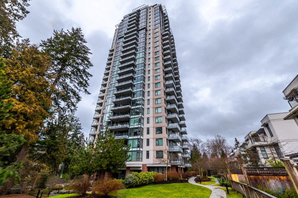 709-7088 18th Avenue Burnaby