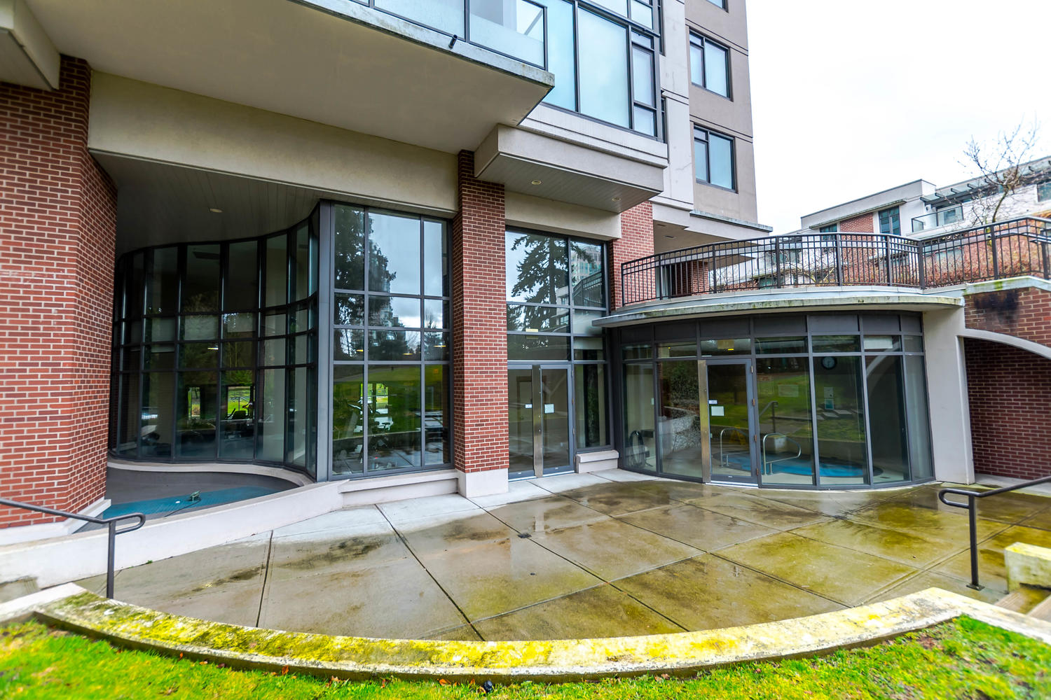 709-7088 18th Avenue Burnaby, BC 8