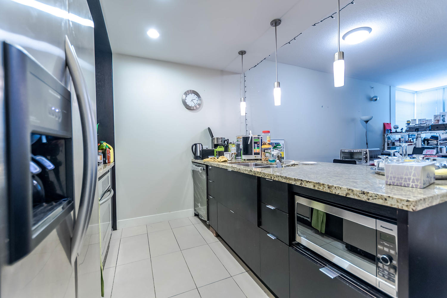 709-7088 18th Avenue Burnaby, BC 12