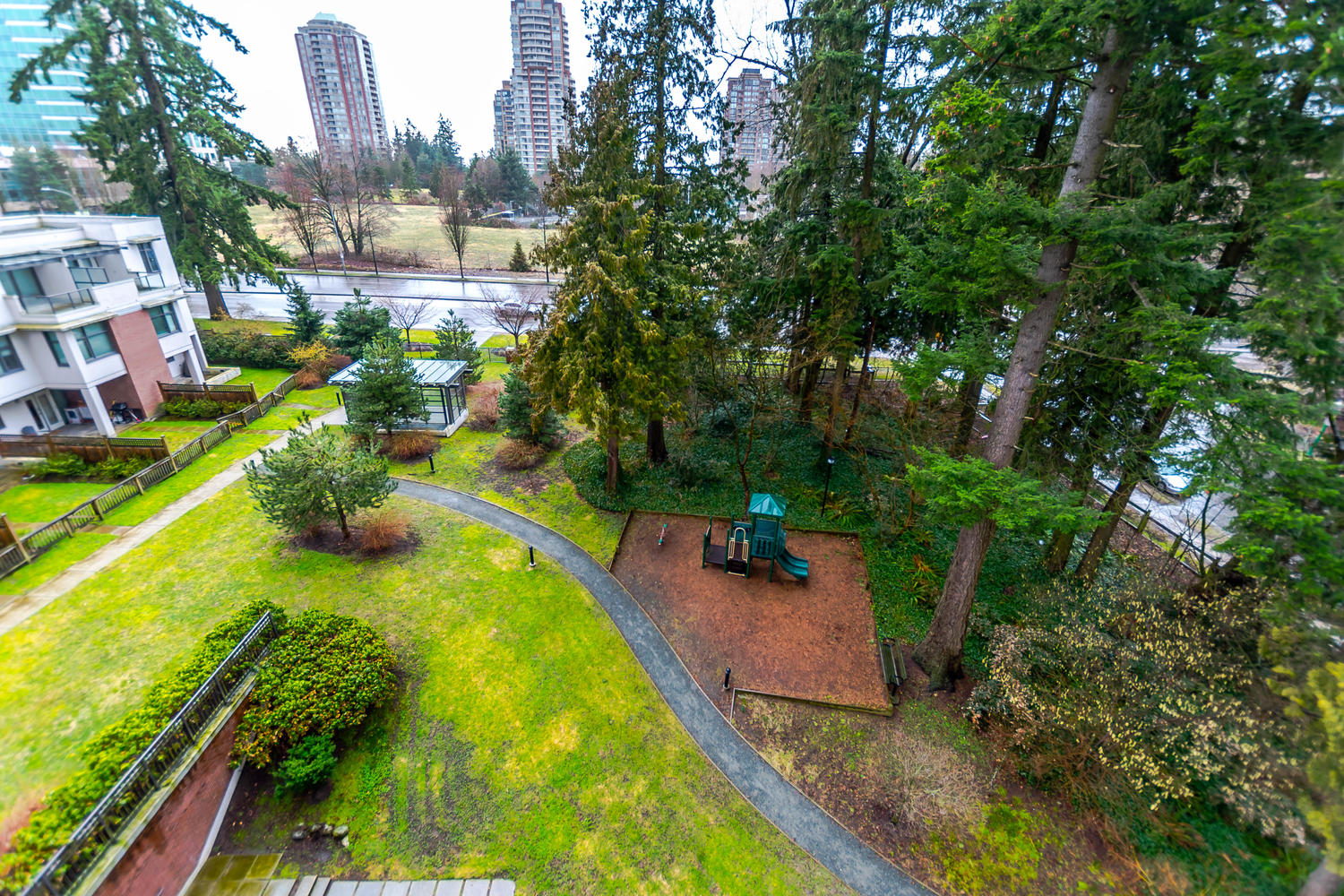 709-7088 18th Avenue Burnaby, BC 19