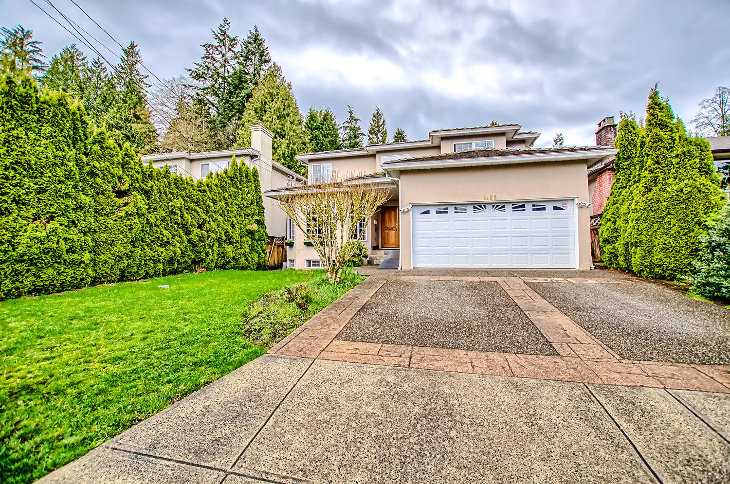 1188 Wellington Dr, North Vancouver