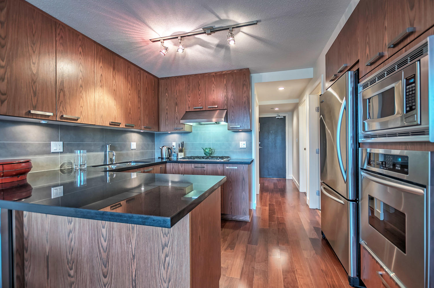 #221 – 3228 Tupper Street Vancouver 7