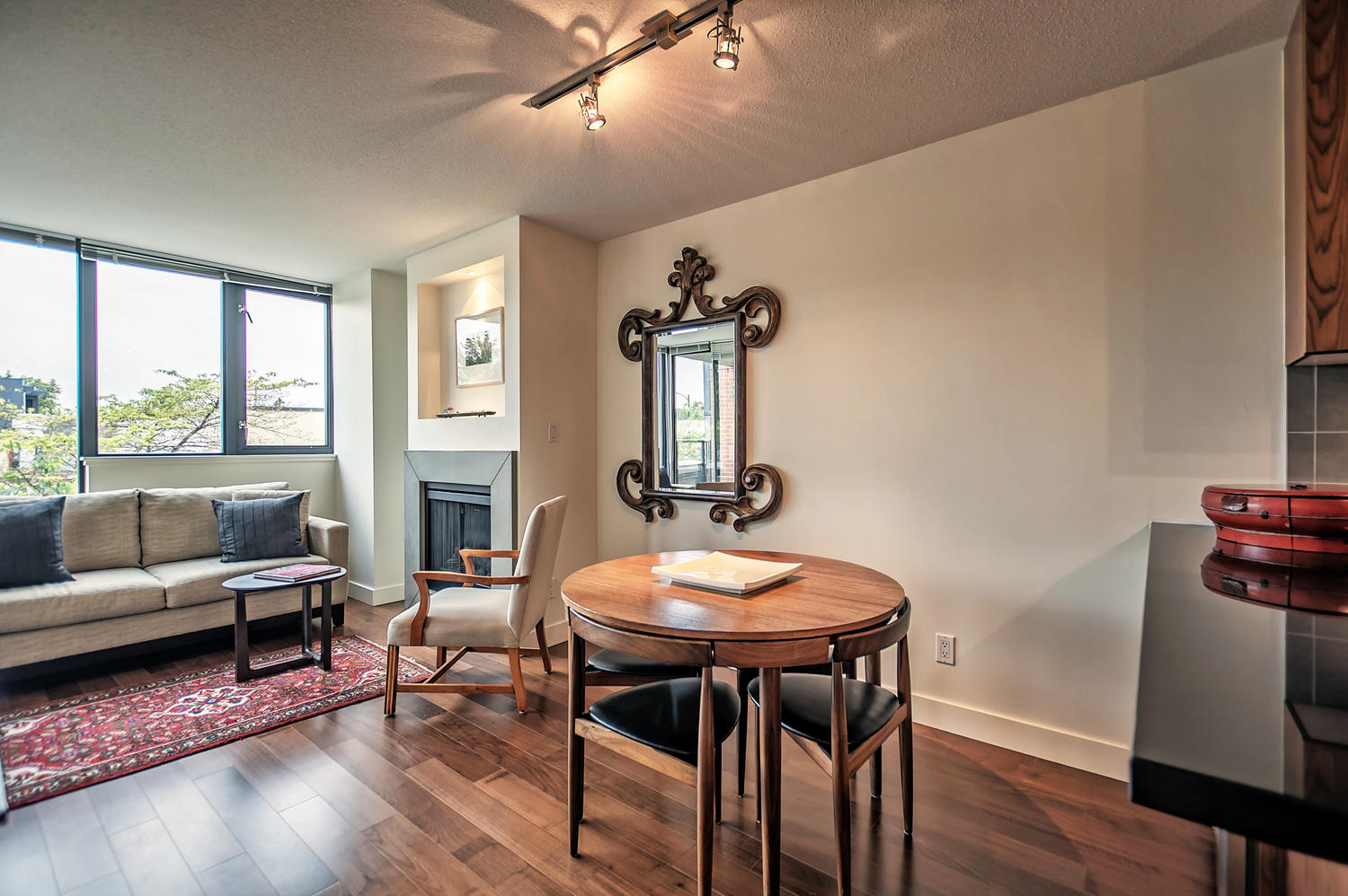 #221 – 3228 Tupper Street Vancouver 11