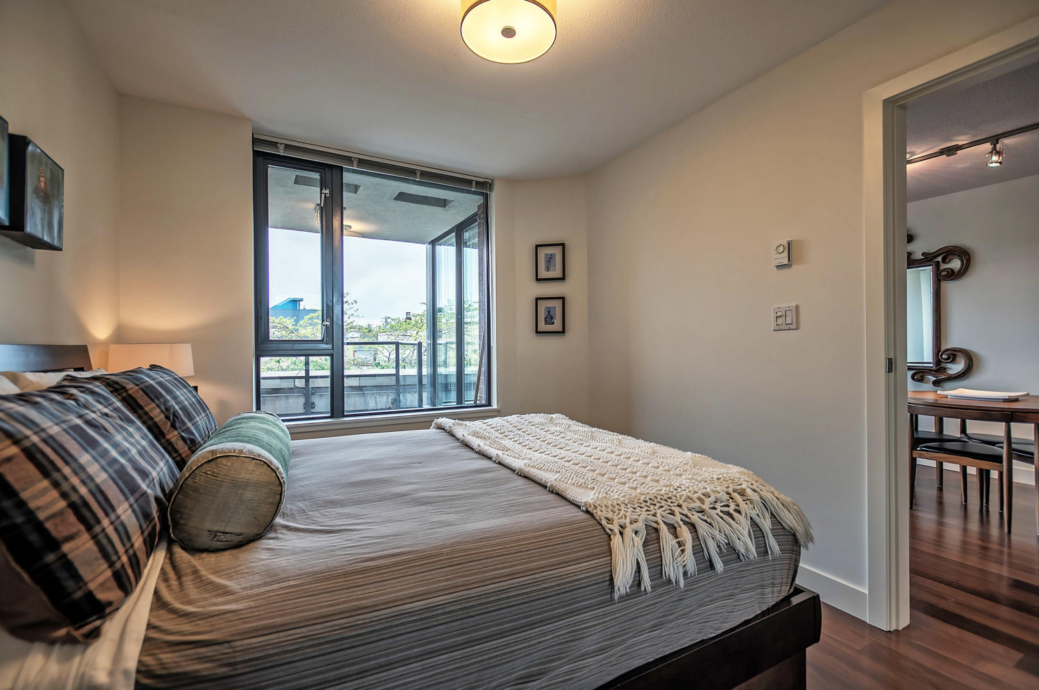 #221 – 3228 Tupper Street Vancouver 16
