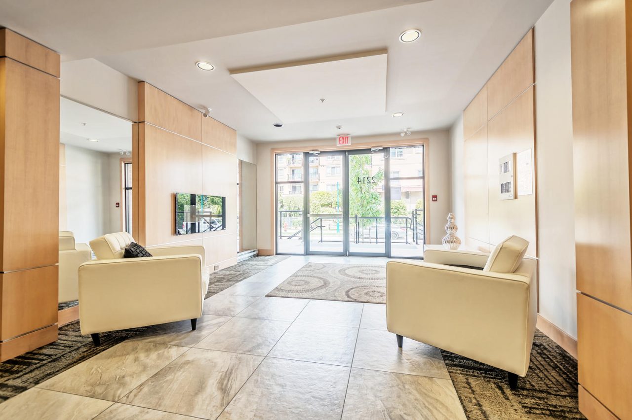 303-2214 Kelly Avenue Port Coquitlam 3