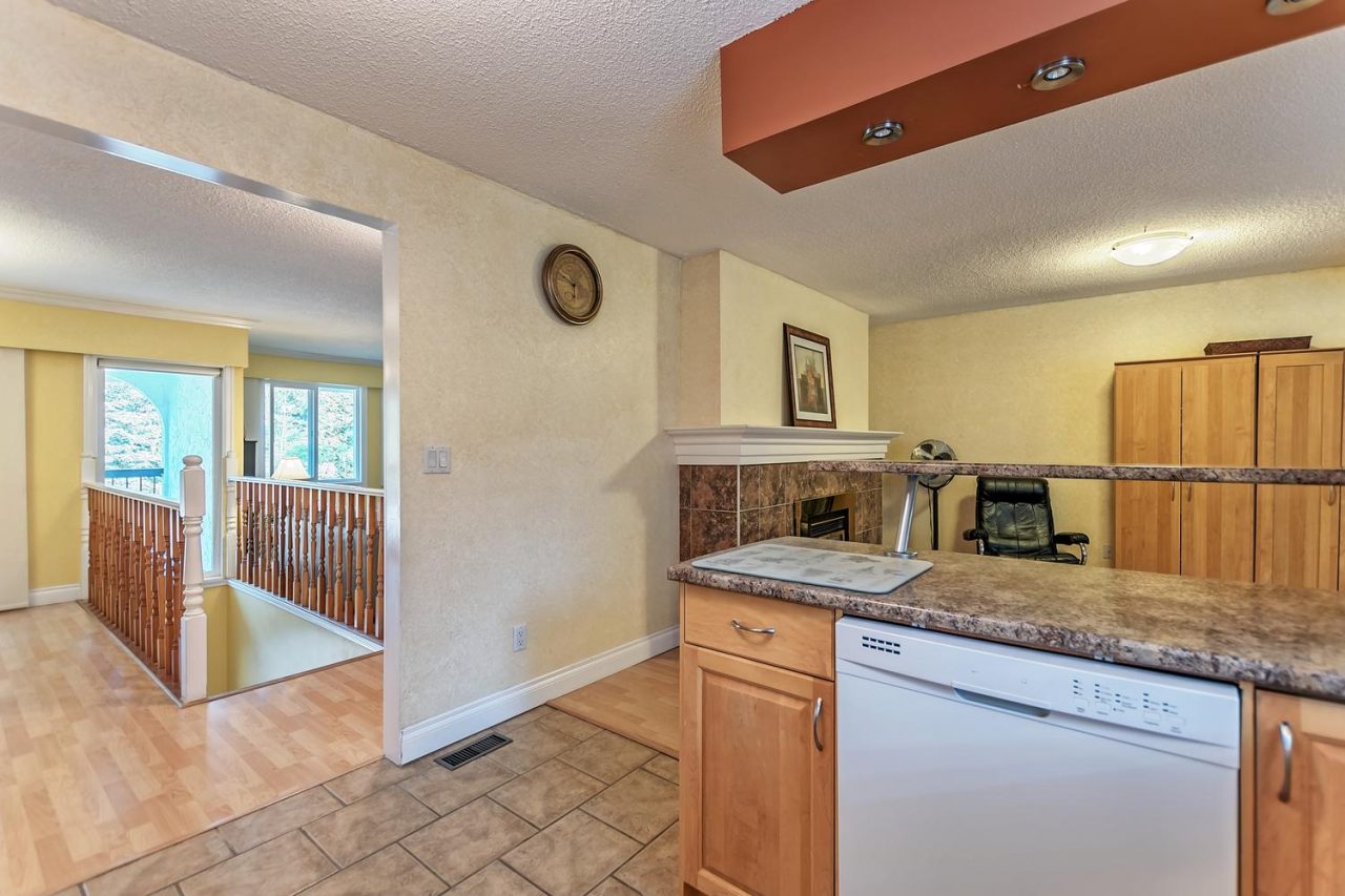 5366 Braelawn Dr, Burnaby 5
