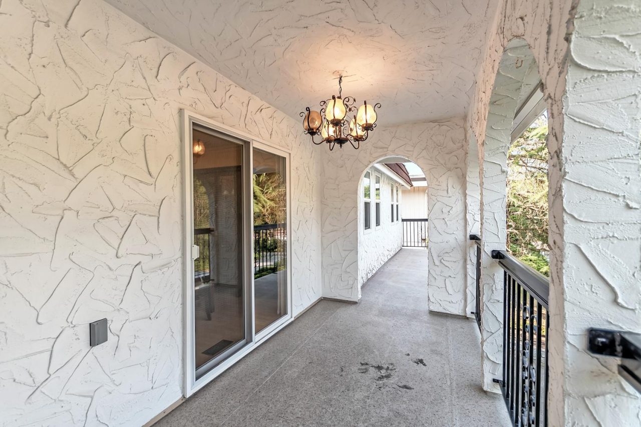 5366 Braelawn Dr, Burnaby 14