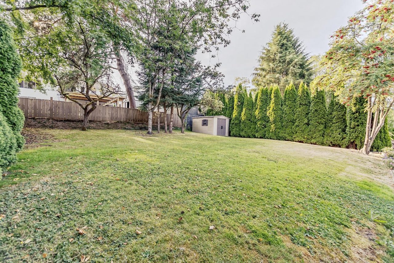 5366 Braelawn Dr, Burnaby 18