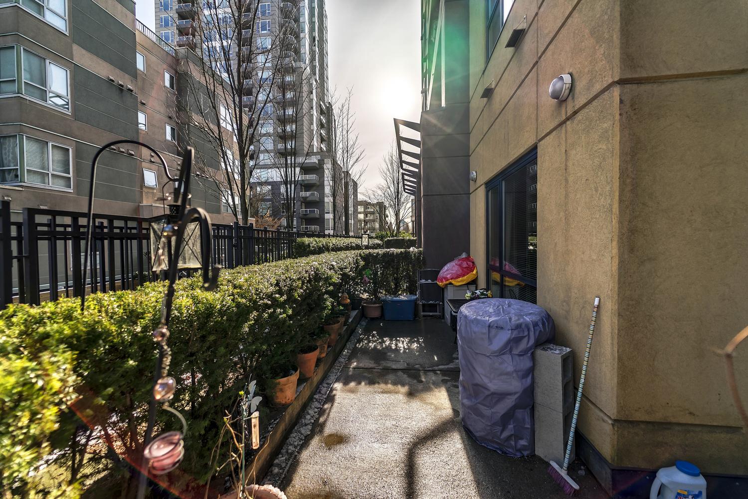 101 3438 Vanness Ave, Vancouver 12
