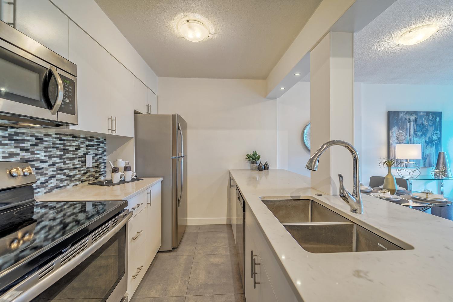 706 2008 Fullerton Ave, North Vancouver 5