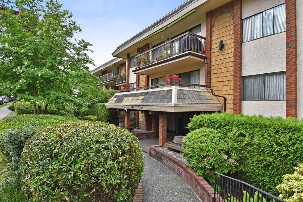 301 1235 W 15TH AVENUE, Vancouver