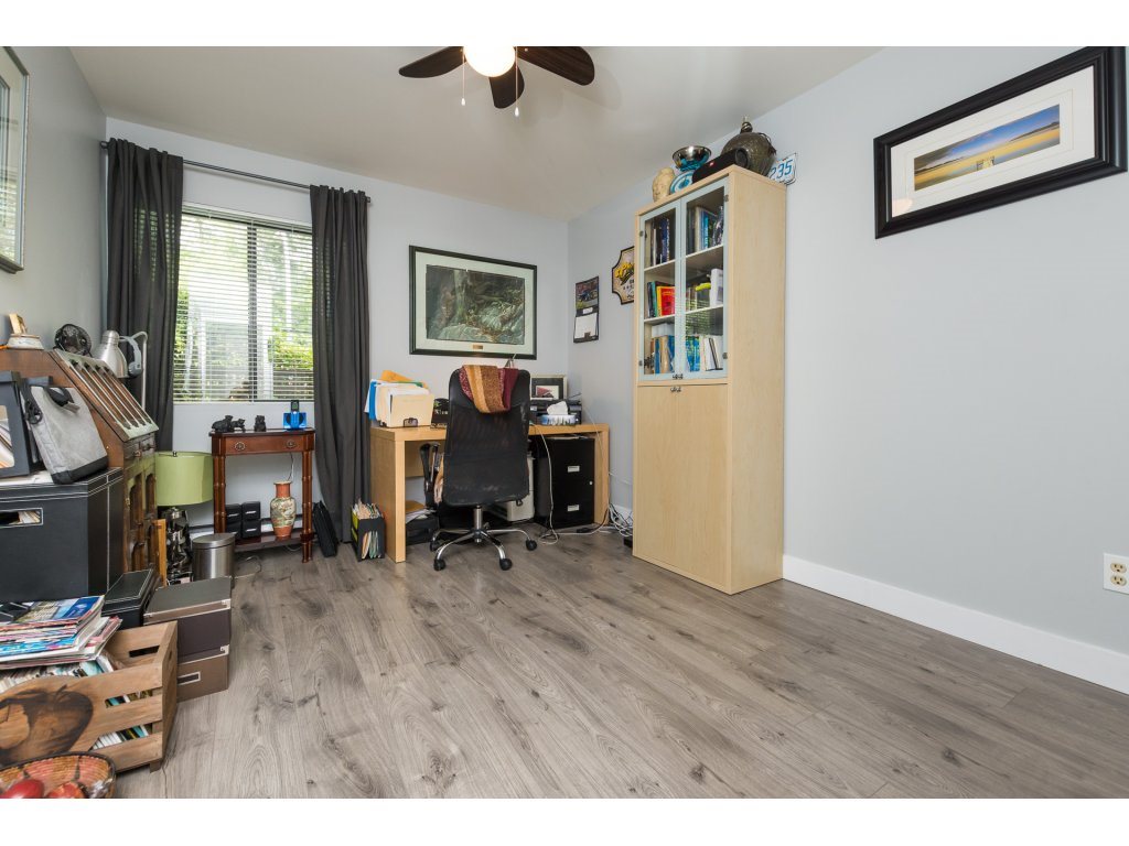 12890 17 AVENUE SURREY 15
