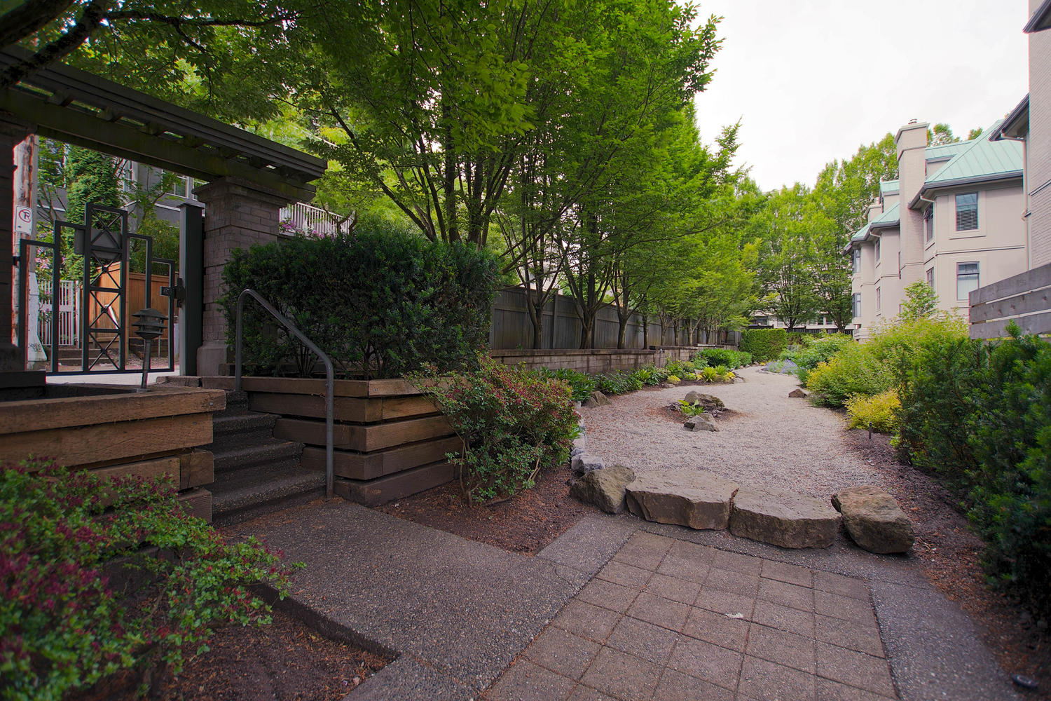 305-688 W 12th Avenue, Vancouver 4