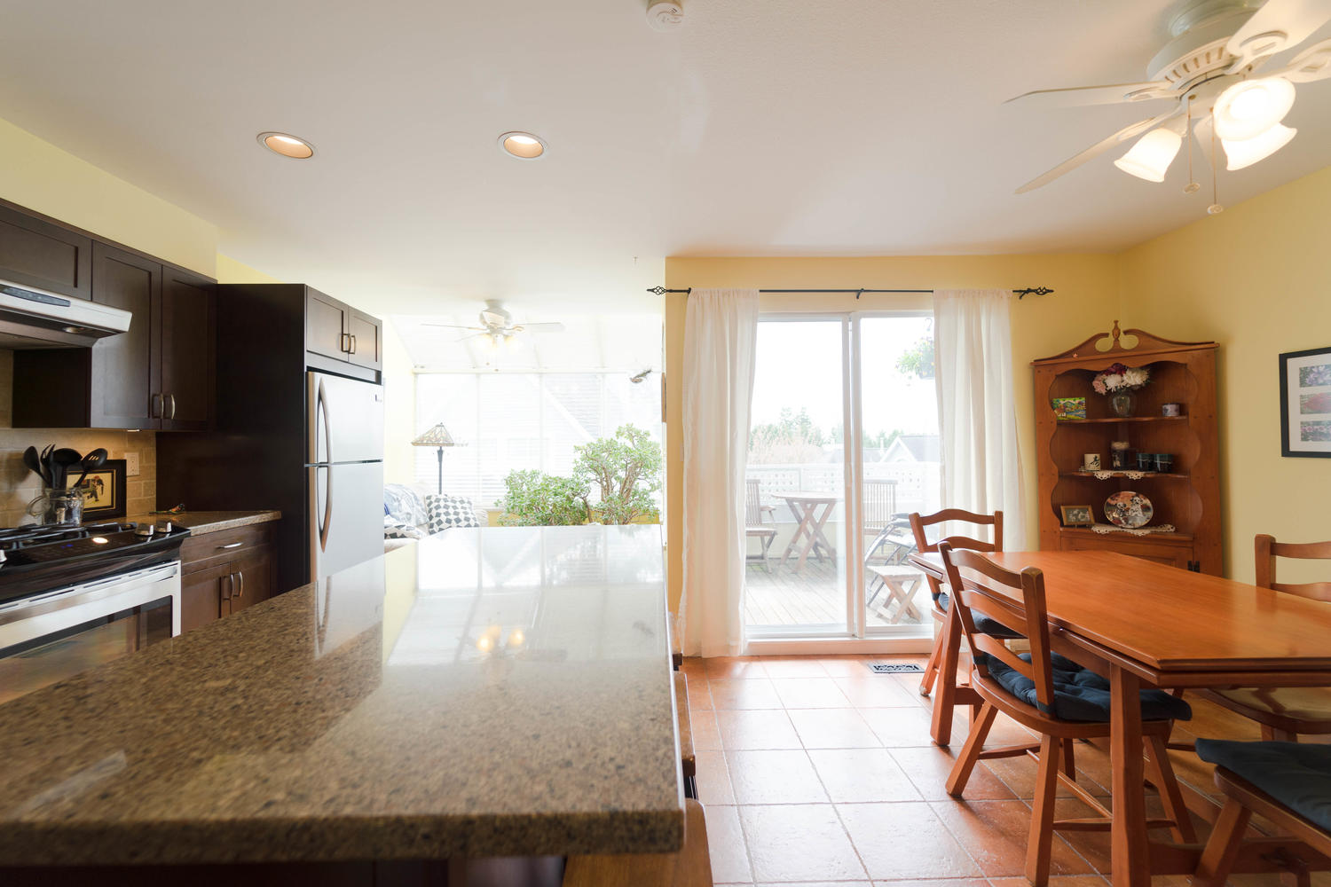 2203 Portside Court, Riverside Terrace, Vancouver 20