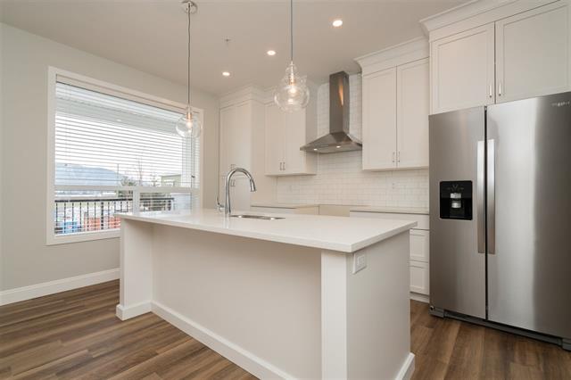 5475 DRIFTWOOD STREET, CHILLIWACK 3