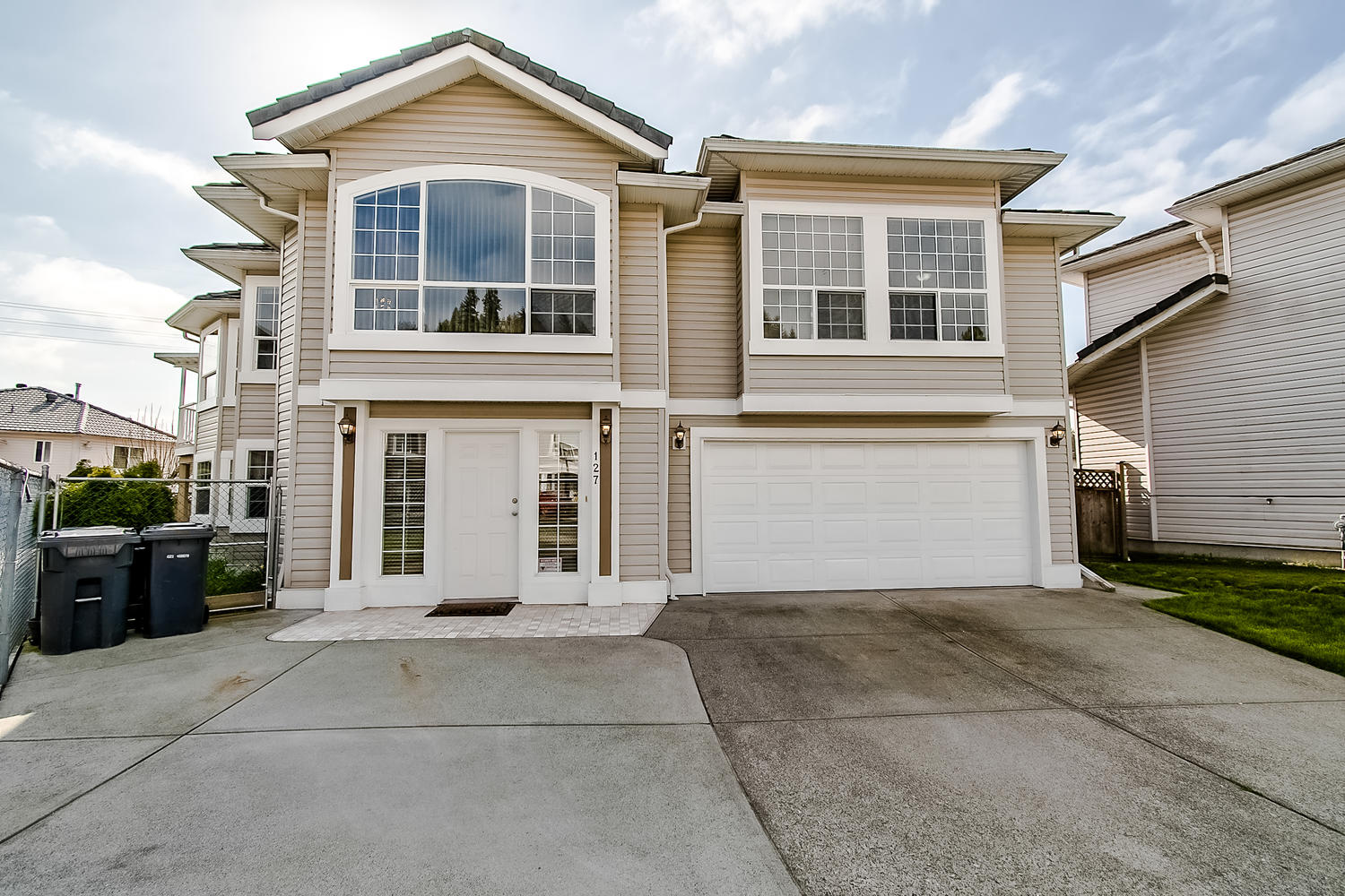 127 SAN ANTONIO PLACE, COQUITLAM