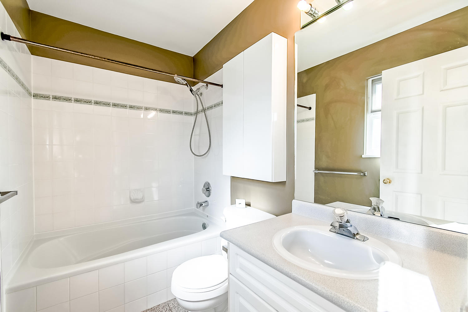 127 SAN ANTONIO PLACE, COQUITLAM 11