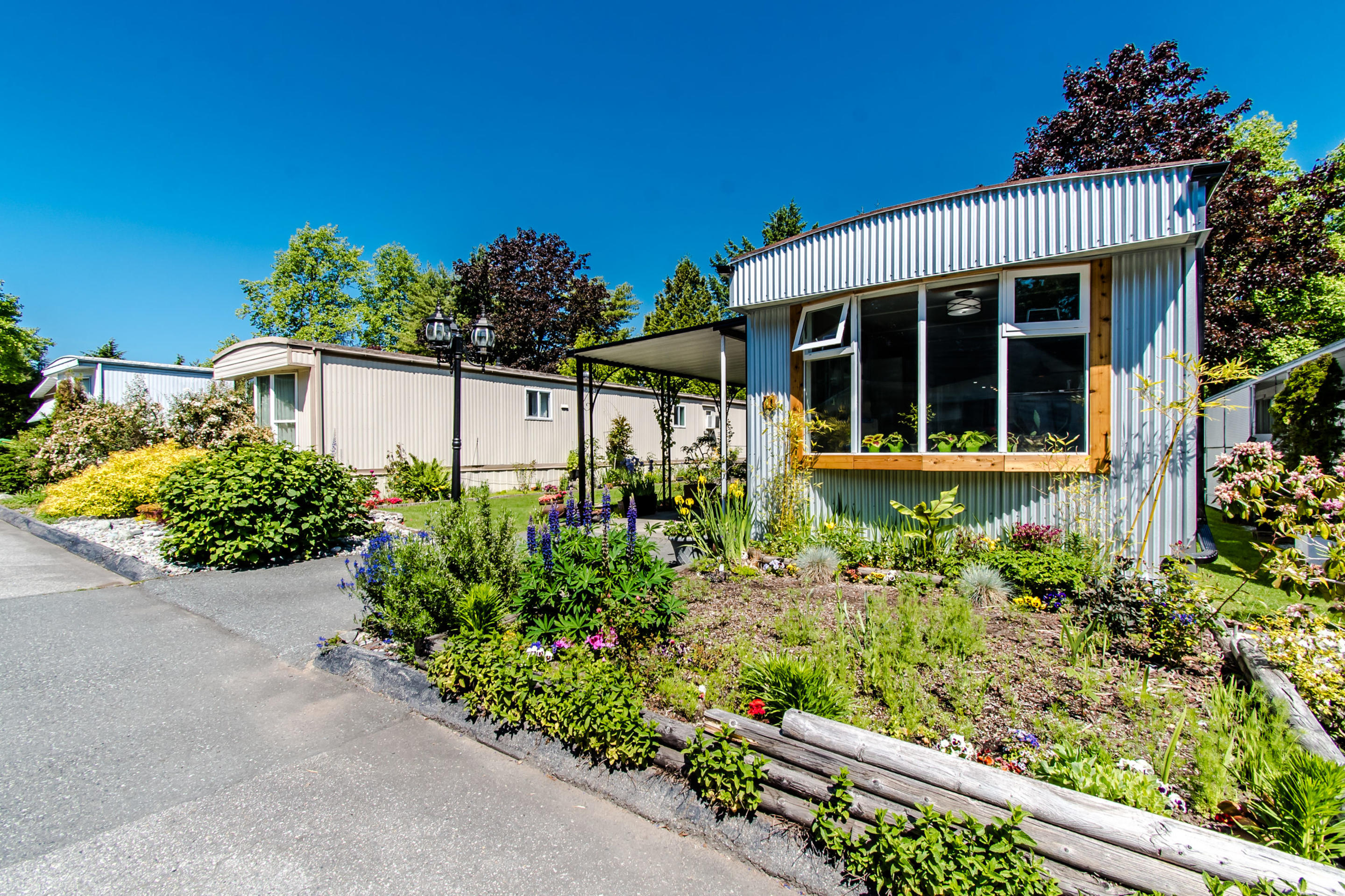 71-7850 King George Boulevard, Surrey 2