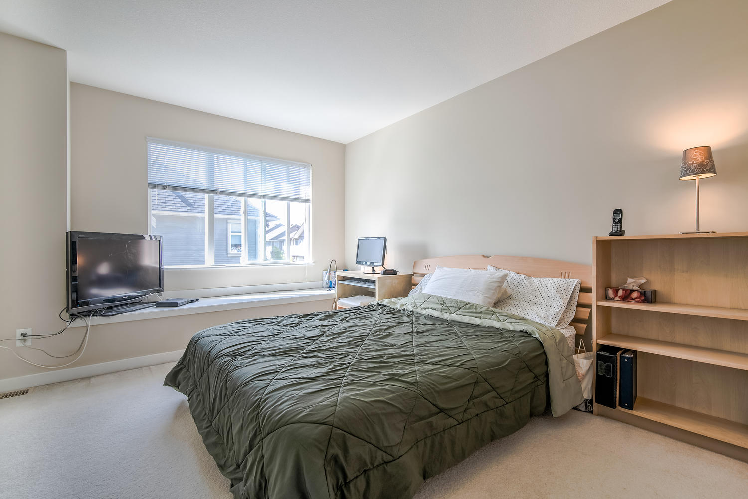 86 9800 ODLIN ROAD, RICHMOND 4
