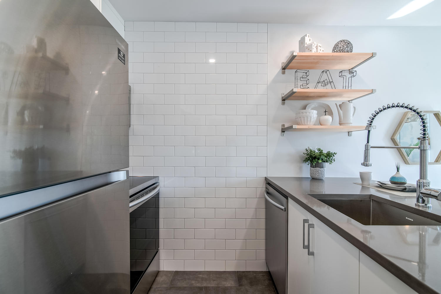 204-1365 East 7th Avenue Vancouver 5