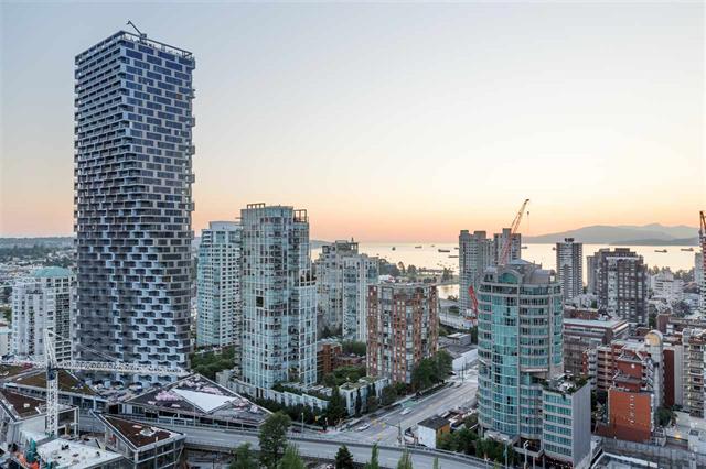 910 1325 Rolston Street, Vancouver West, BC 12