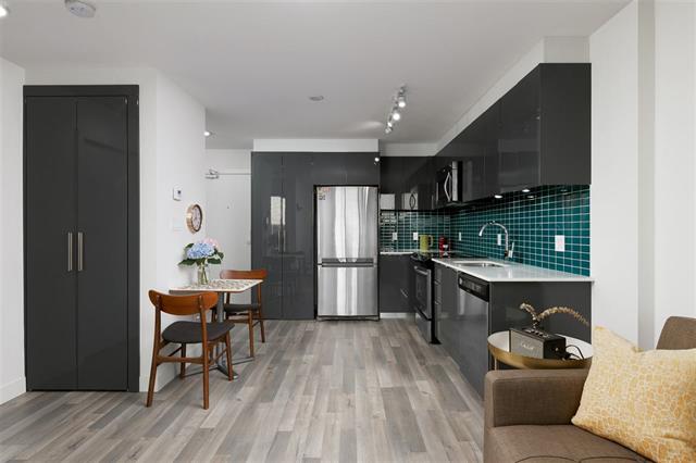 910 1325 Rolston Street, Vancouver West, BC 3