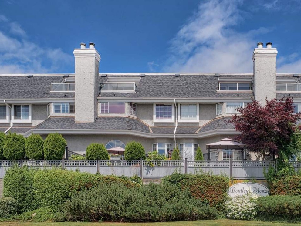 111-216 E 6th Street, North Vancouver 2