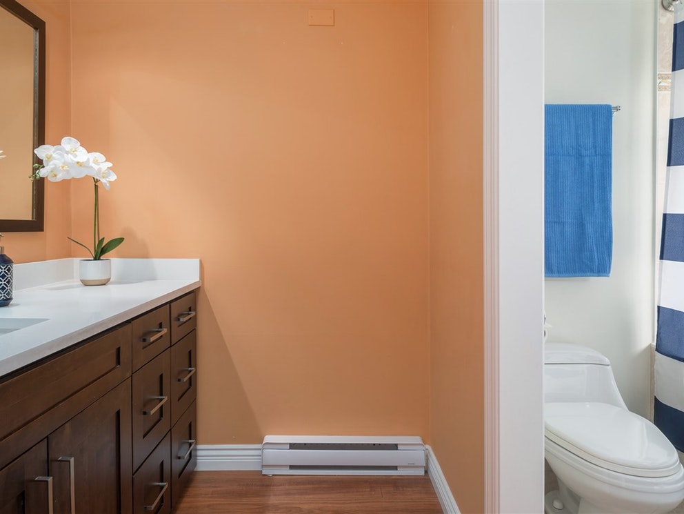 111-216 E 6th Street, North Vancouver 12