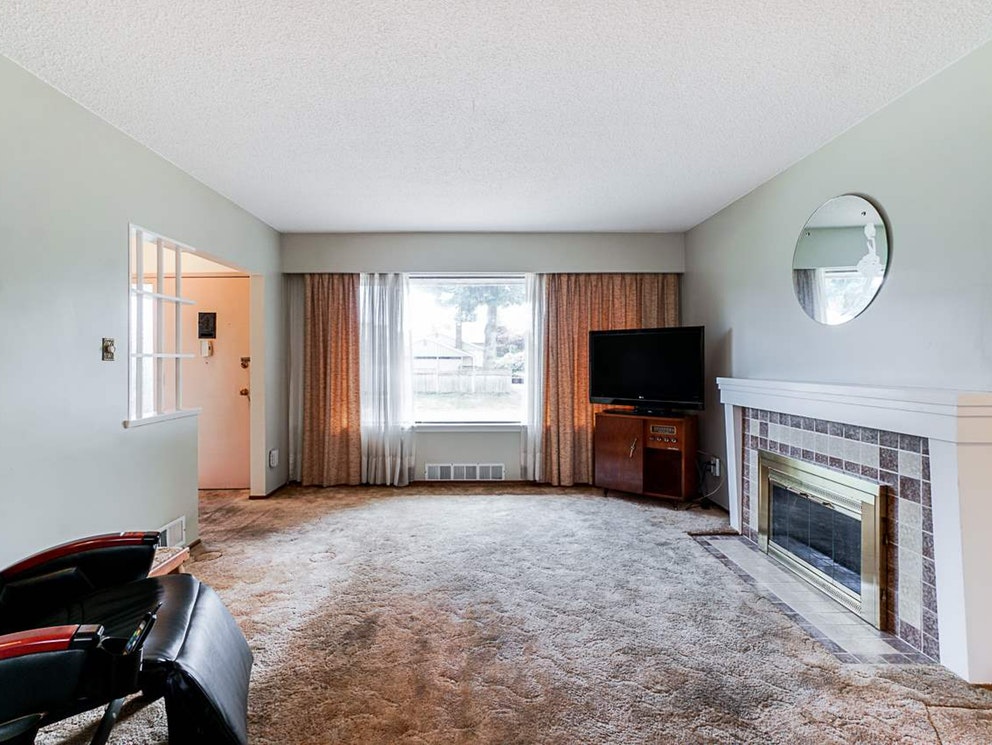 6618 Humphries Avenue, Burnaby 5