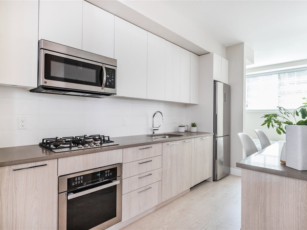 10-5128 Canada Way, Burnaby 9