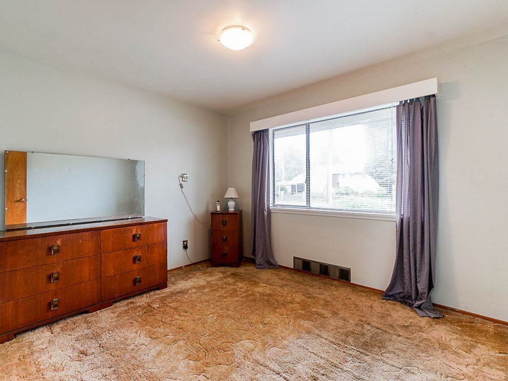 6618 Humphries Avenue, Burnaby 14