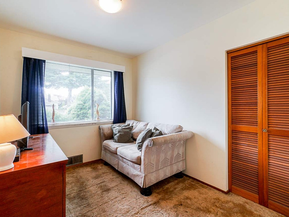 6618 Humphries Avenue, Burnaby 16