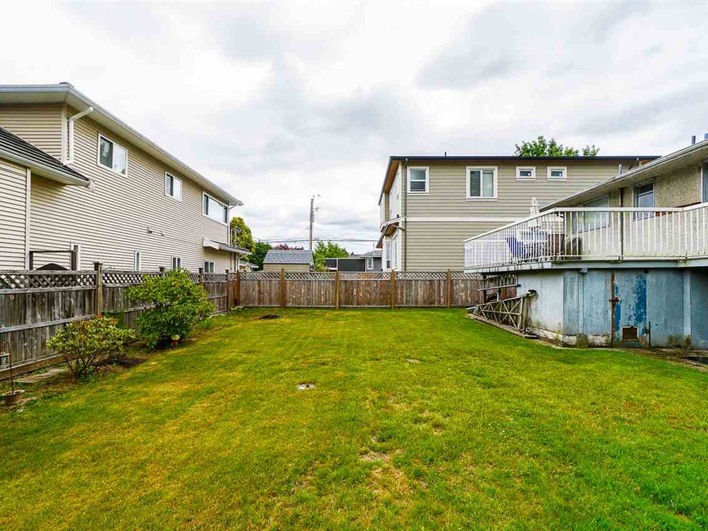 6618 Humphries Avenue, Burnaby 20