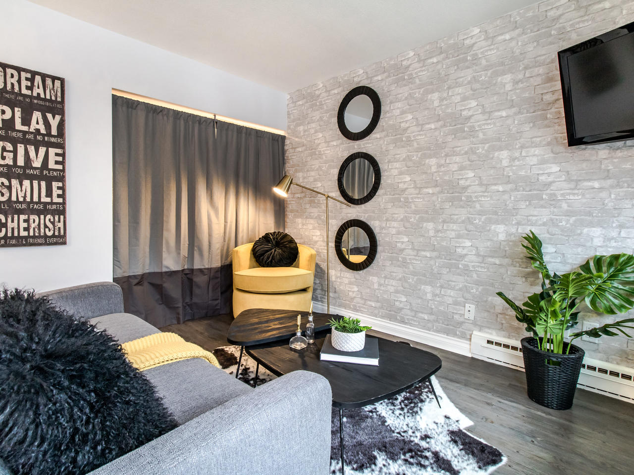 304 1100 Harwood Street, Vancouver 4