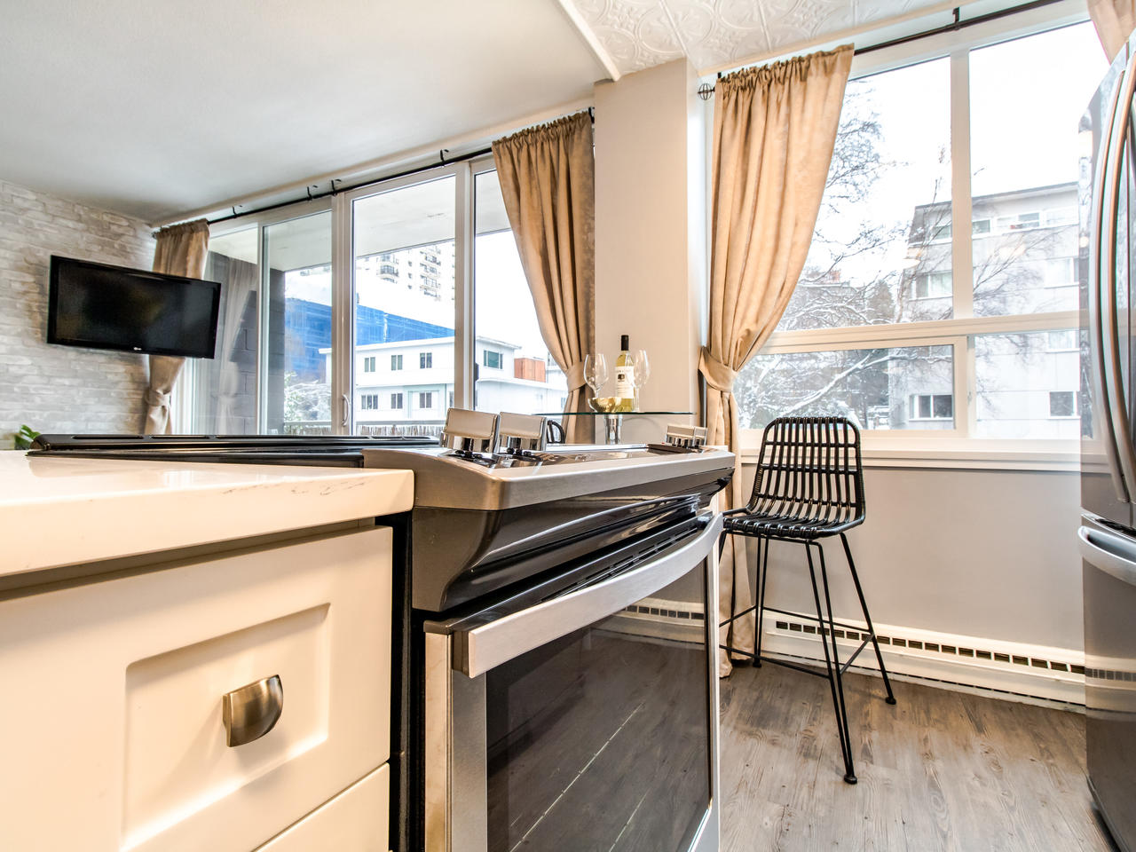 304 1100 Harwood Street, Vancouver 10