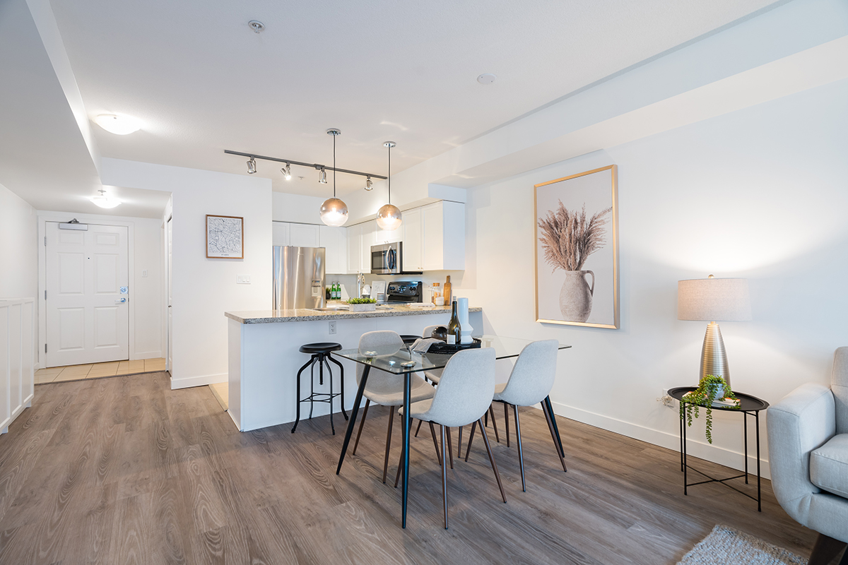 212 702 E King Edward Avenue, Vancouver 10