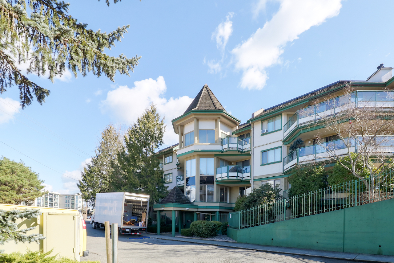 113 20140 56th Ave, Langley 23