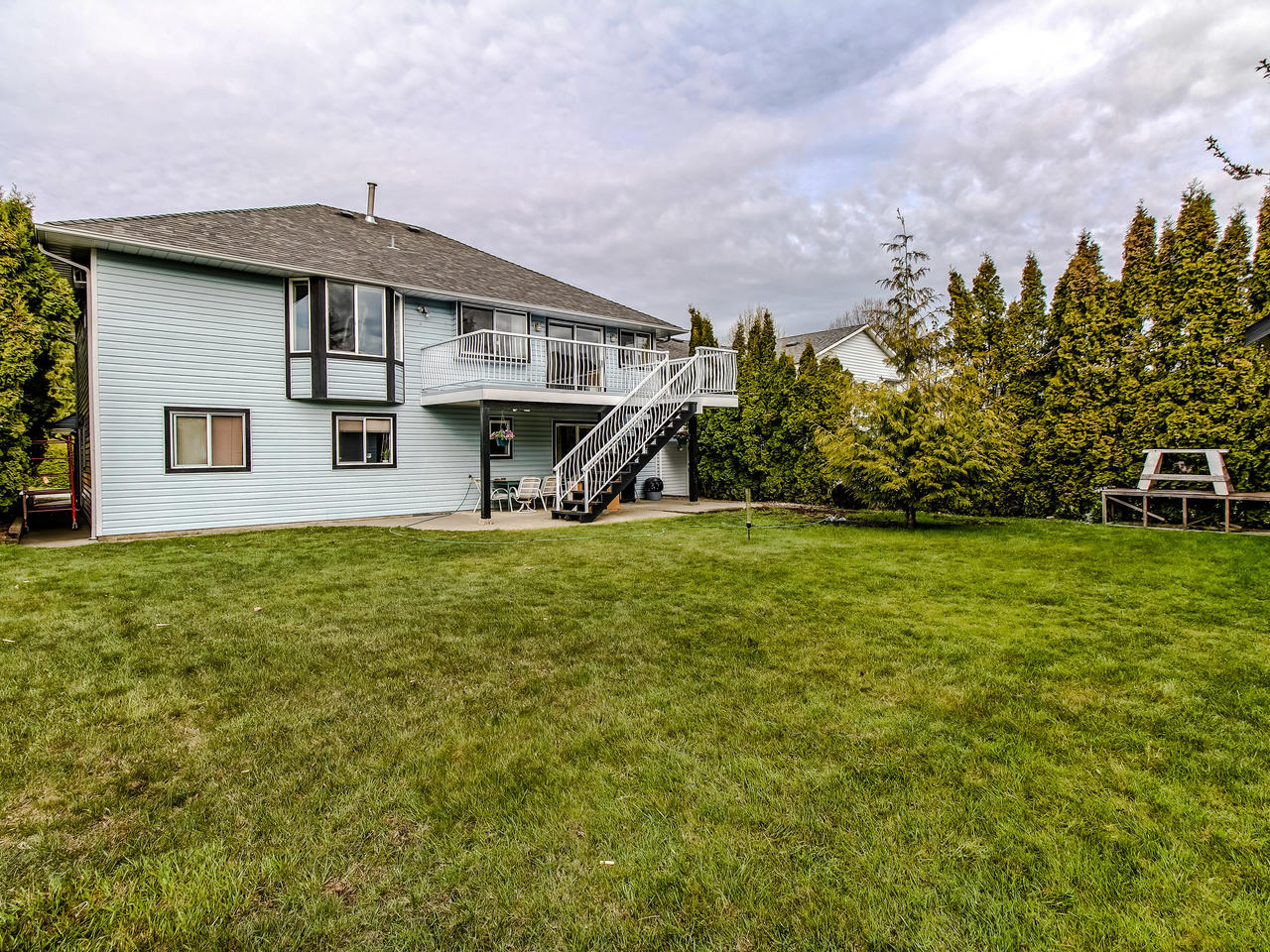 10948 142 St, Surrey 20