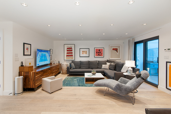 3870 Commercial St, Vancouver 32