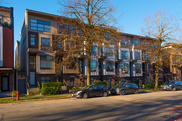 3870 Commercial St, Vancouver 82
